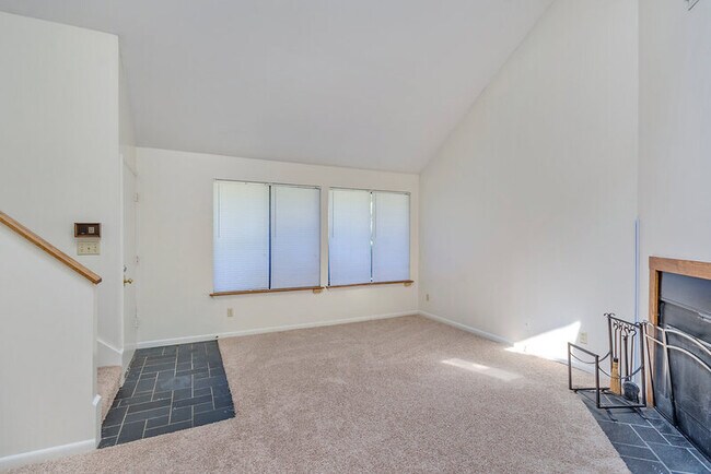Foto del edificio - 1543 Birnam Dr