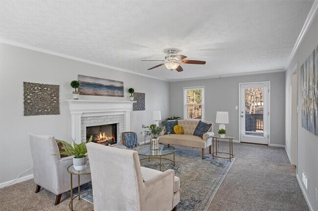 Building Photo - 4508 Pine Hill Terrace NE