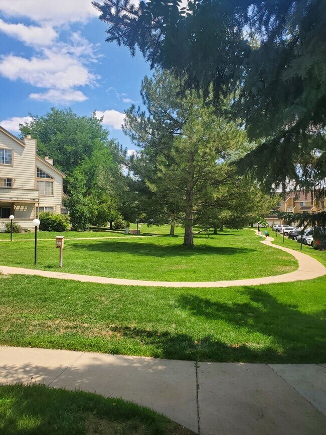 Foto del edificio - 2B / 2B Condo with Loft and Garage Availab...