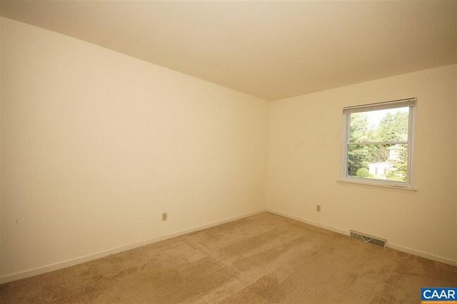 Foto del edificio - 4663 Briarwood Drive