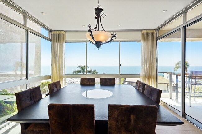 Building Photo - 18101 Coastline Dr