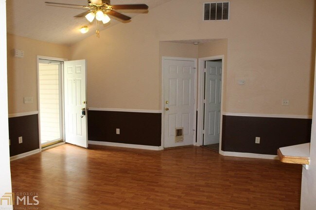 Foto del edificio - 100 Wynfield Dr