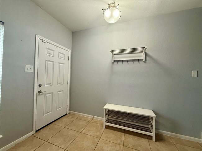 Building Photo - 3254 Holly Hall St