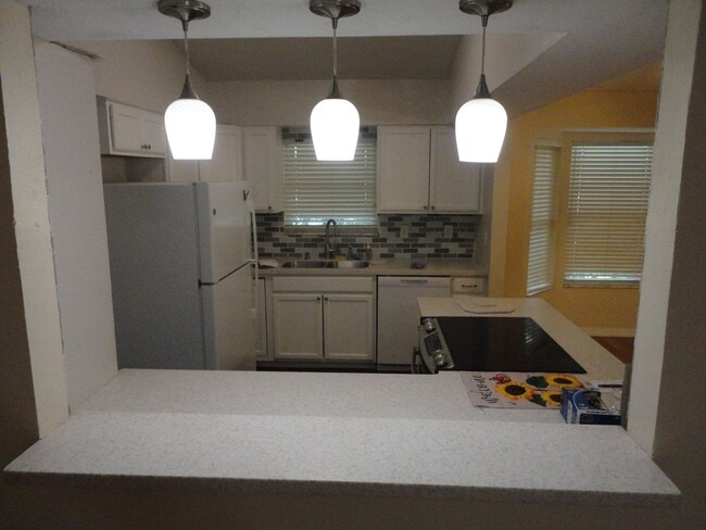 Building Photo - Charming 3-bedroom, 2-bath home in the Timber Lane