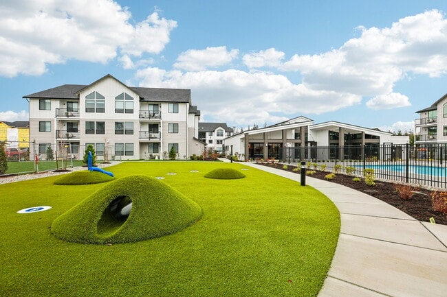 Building Photo - Willowstone