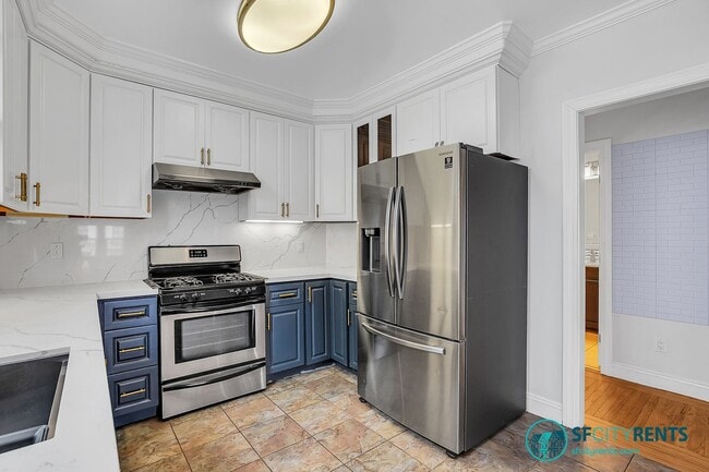 Photo - Outer Sunset: Updated Single Family Home w/ Bonus Rooms, Deck, Yard, Garage, EV Charger, Power Wa...