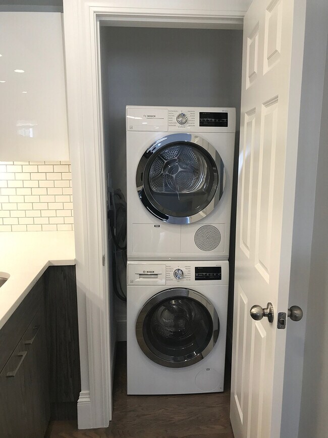 Foto del edificio - 503 Beacon St