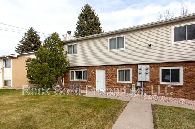 Building Photo - 1610 Taft Ave