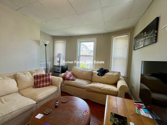 Foto del edificio - 14 Dow St