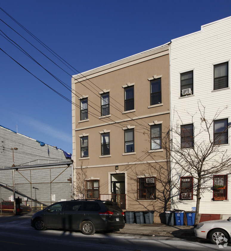 Foto principal - 20 Morgan Ave