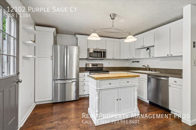 Foto del edificio - 12102 Purple Sage Ct