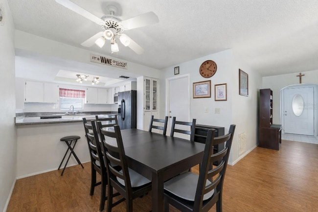 Building Photo - 8164 Pagoda Dr