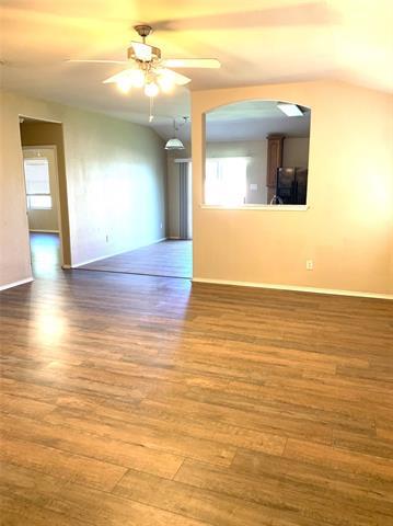Foto del edificio - 9216 White Swan Pl