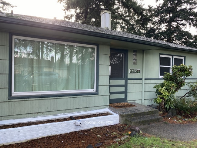 Photo - 12050 NE Broadway House