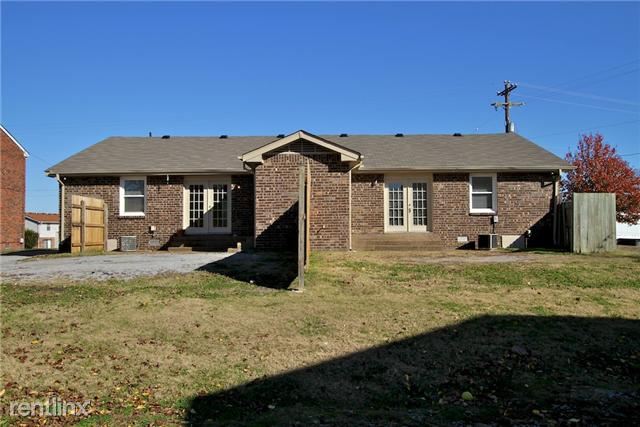 Building Photo - 223 Paradise Dr