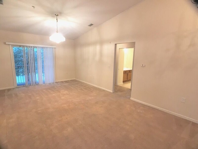 Building Photo - Timber Run Condo! 3 bedroom 2 Bath