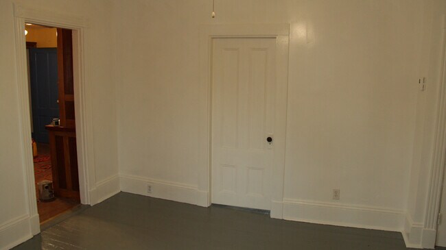 Building Photo - 65 1st St