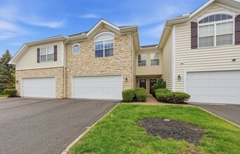 Building Photo - 5115 Vinings Blvd