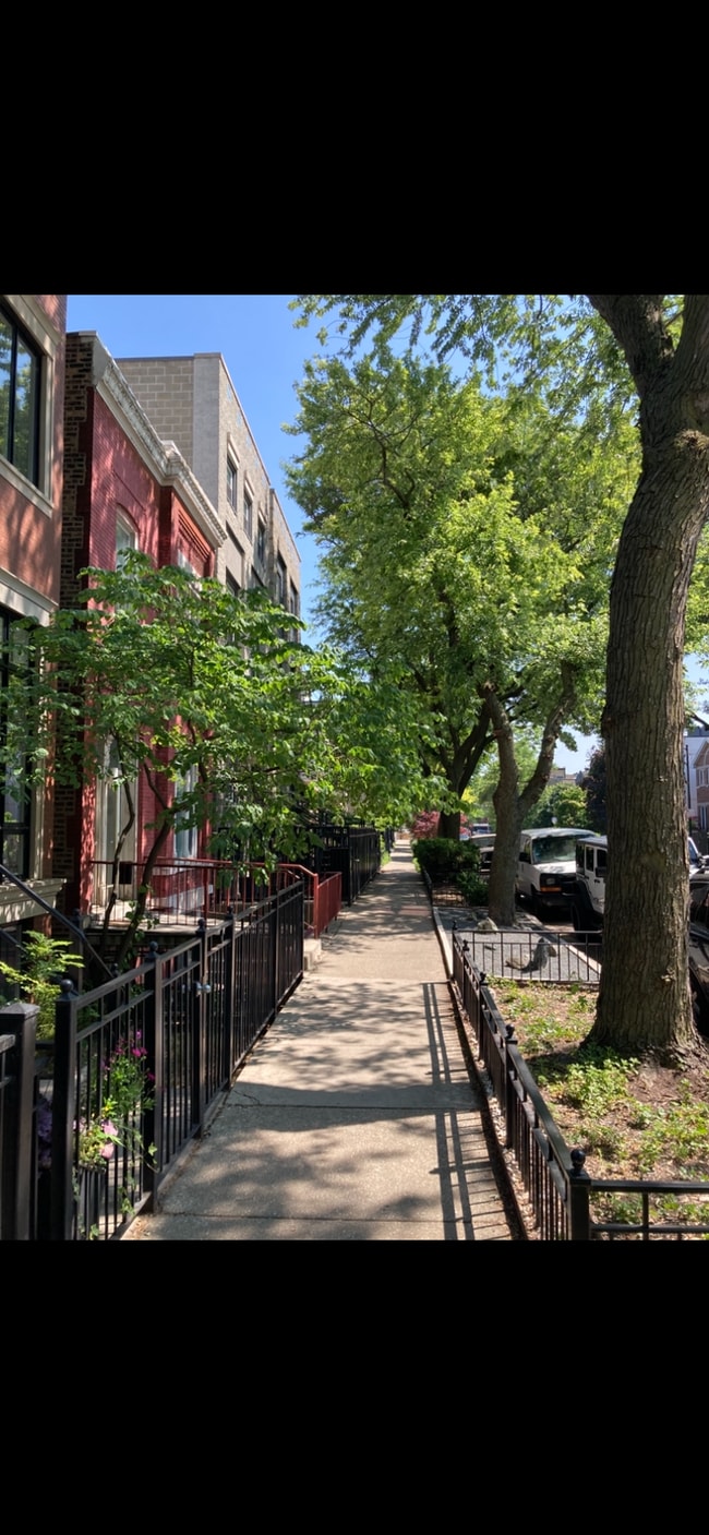 Building Photo - 1645 N Wolcott Ave