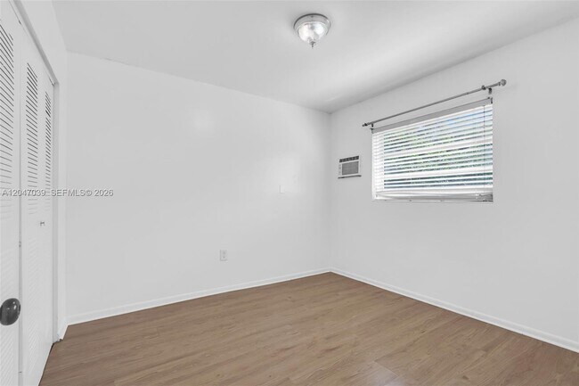 Foto del edificio - 2809 SW 23rd Ter