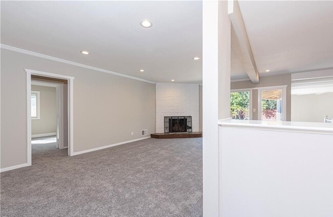 Building Photo - 535 Camino de Encanto