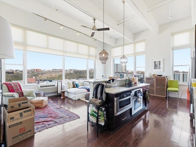 Building Photo - 1500 Washington St