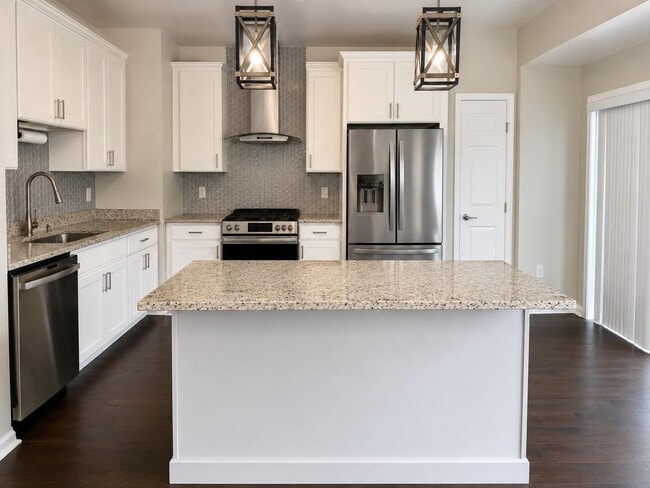 Building Photo - 7811 New Ascot Ln
