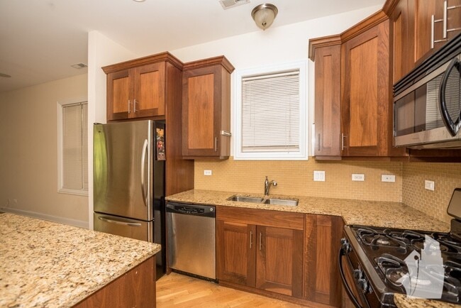 Photo - 3247 N Seminary Ave Apartment