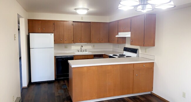 Building Photo - 307 La Villa Dr