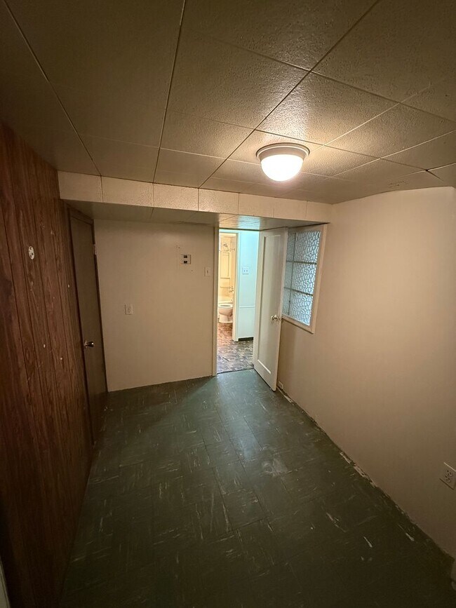 Foto del edificio - 1270 E Sherman Ave
