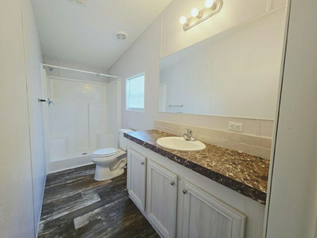 Building Photo - 3323 NE 14th St