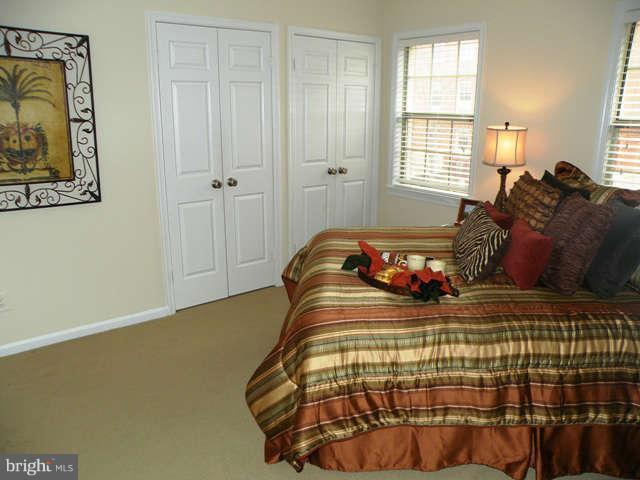 Foto del edificio - 601 Bashford Ln