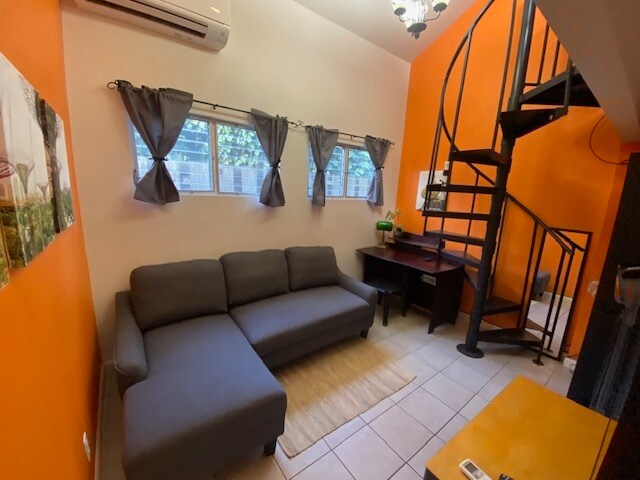 Building Photo - 885A Kainui Dr