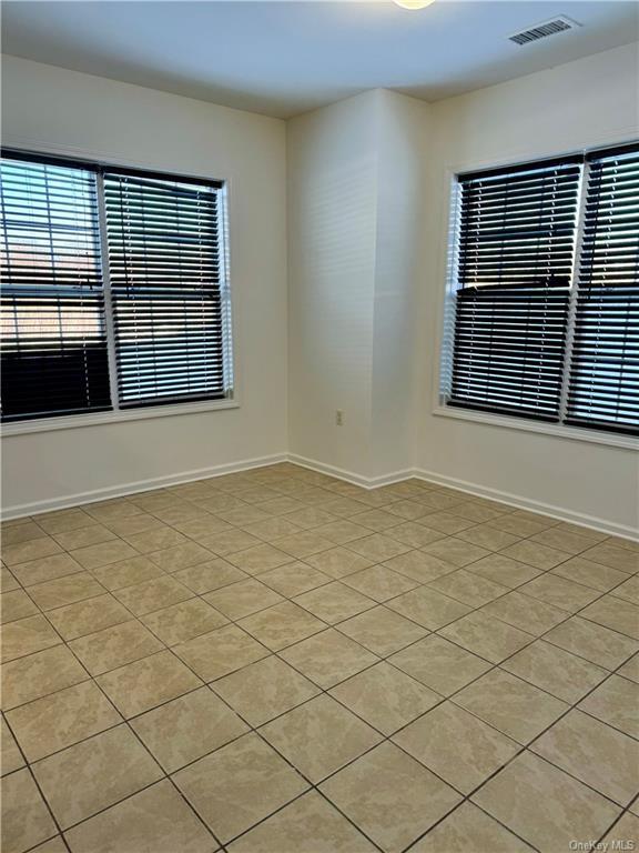 Foto del edificio - 813 Tower Ridge Cir