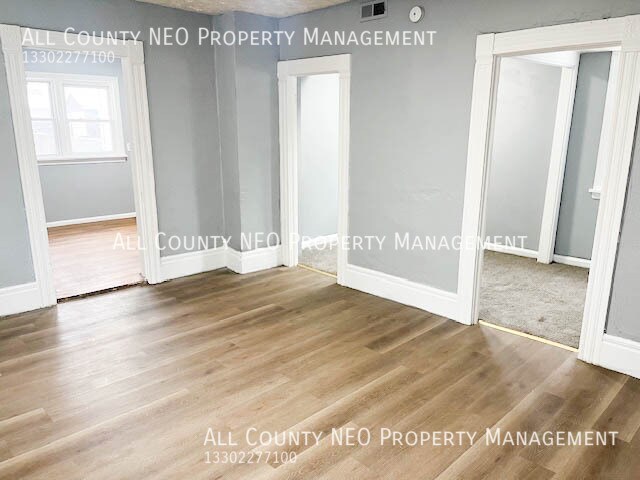 Building Photo - 3400 E 52nd St