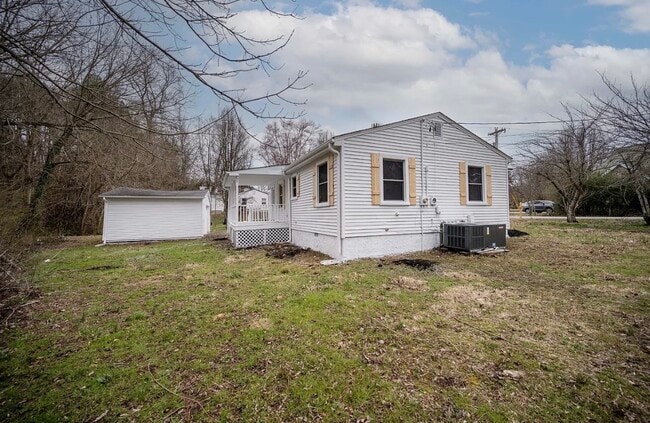 Foto del edificio - 126 Winding Way