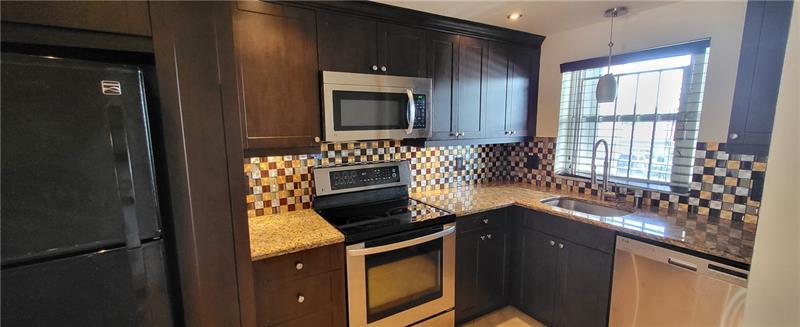 Foto principal - 333 NW 17th Ct