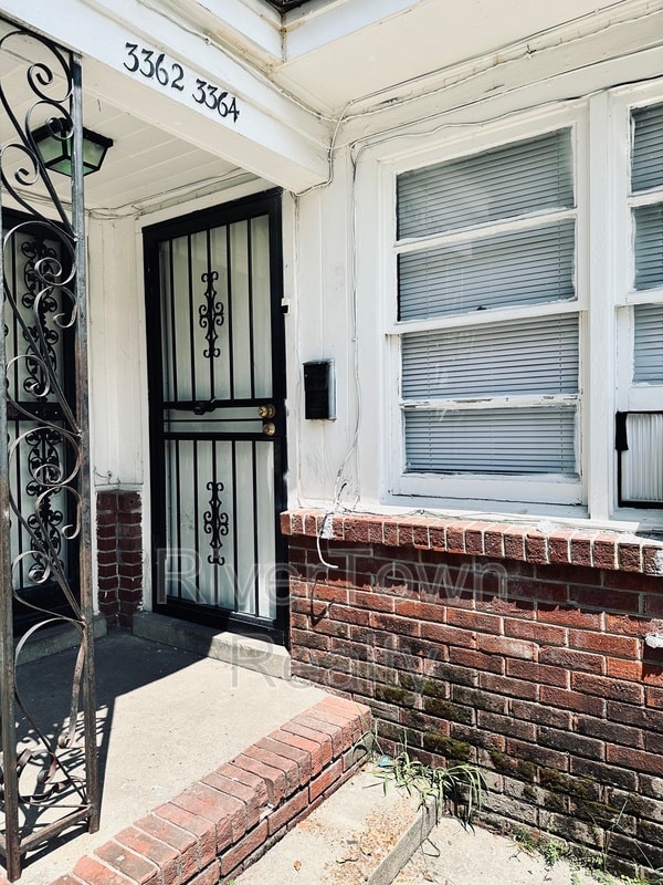 Photo - 3364 Rosamond Ave