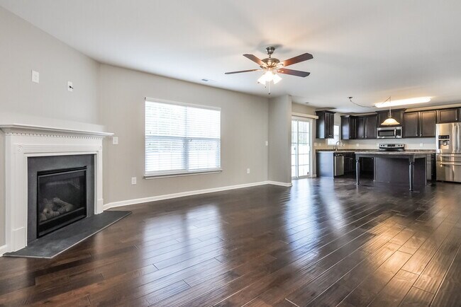 Building Photo - 5006 Watsonia Dr