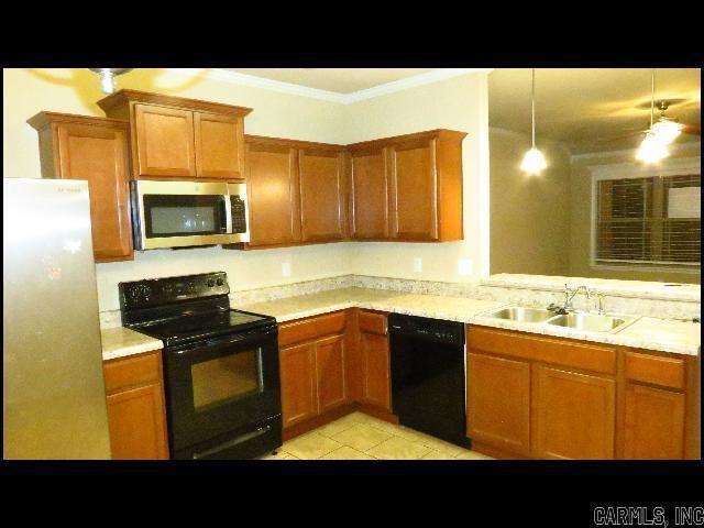 Building Photo - 9097 Pleasant Valley Dr