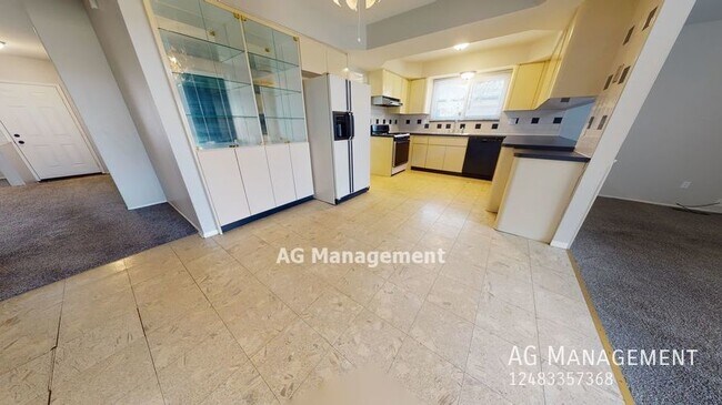 Building Photo - 3451 Winters Dr. - Spacious 3Bed/1.5Bath N...