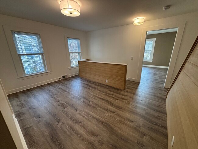 Foto del edificio - 1744 Farmington Ave