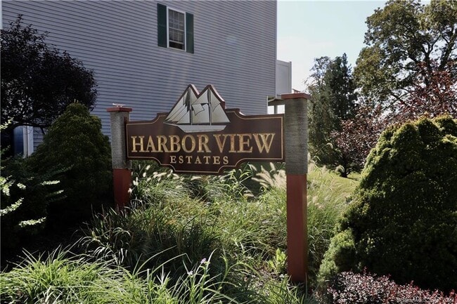 Building Photo - 45 Harbor View Ln
