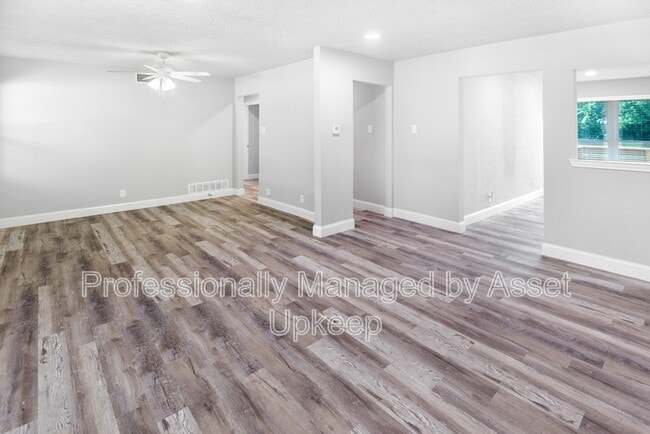 Foto del edificio - 1223 Dumont Dr