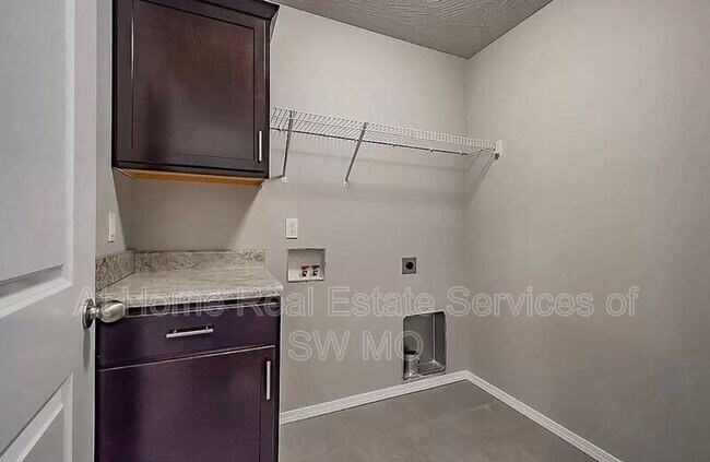 Foto del edificio - 1468 N Opportunity Ave