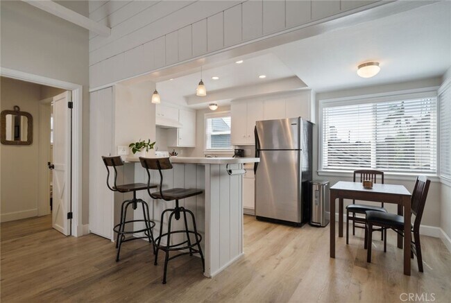 Foto del edificio - 216 1/2 Agate Ave-