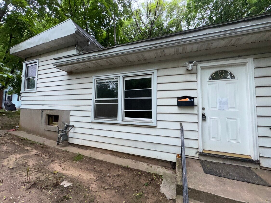 Foto principal - 95 Rock Creek Rd