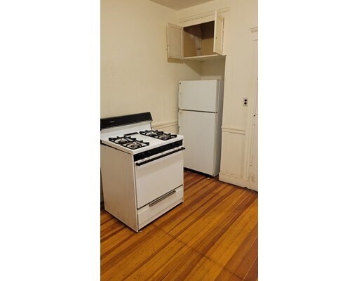 Building Photo - 152 Minot St