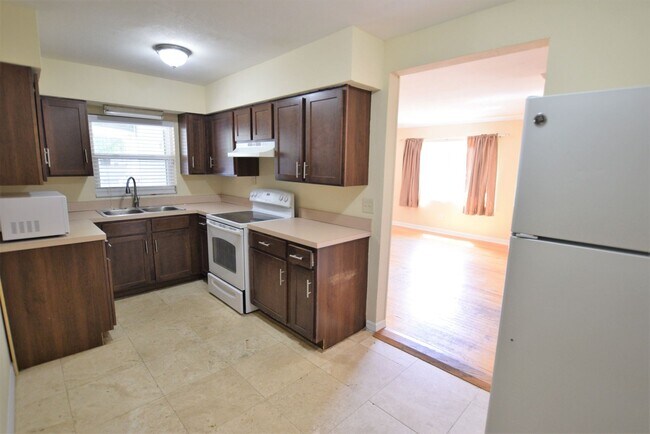 Foto del edificio - Charming 3 Bedroom 2 Bathroom Near Downtow...