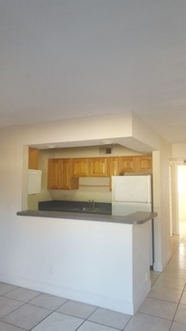 Foto del edificio - Ground floor 2 bedroom condo